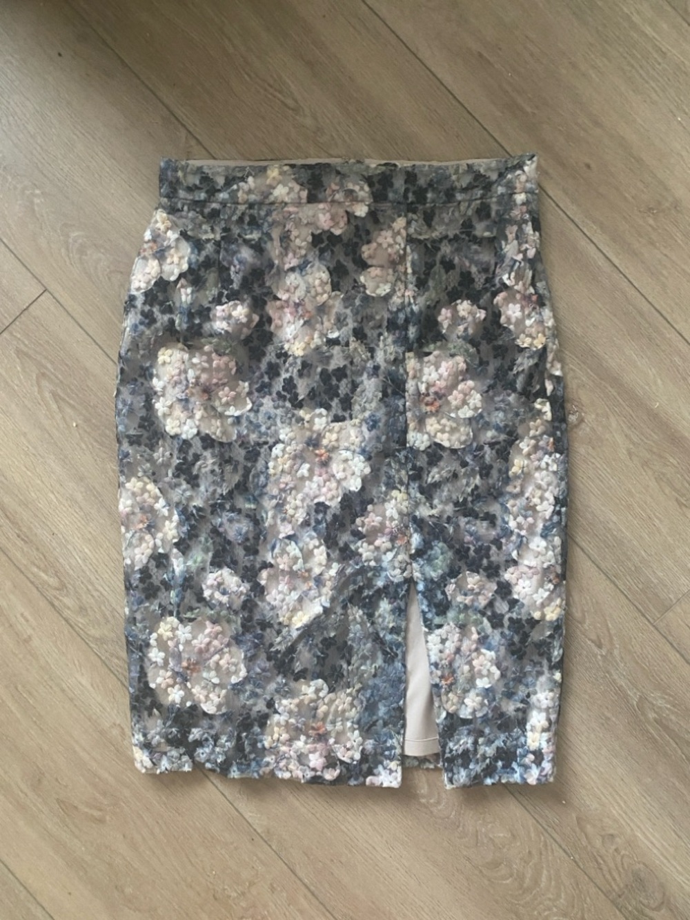 ANTONIO MELANI Floral Appliqué Midi Skirt with Pink and Cream Accents